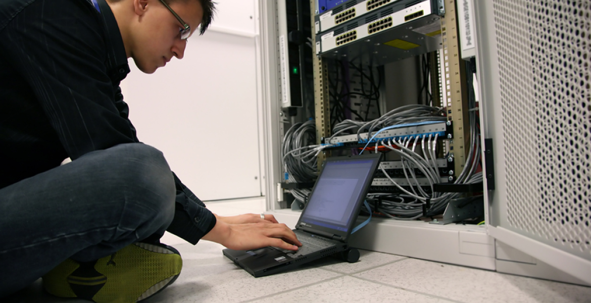 Service Engineer
